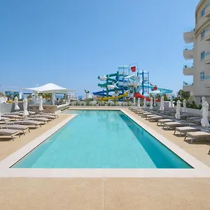 Sunrise Oasis & Waterpark Szálloda Protarász